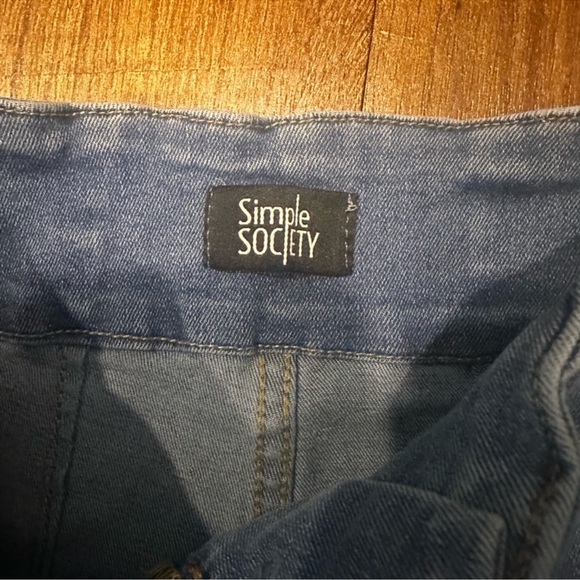 Set of Four Denim Jeans - Picture 12 of 16